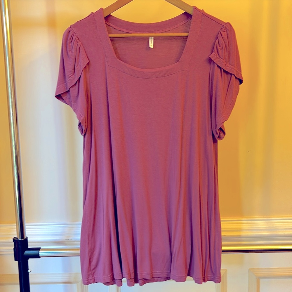 Taohuadao, women’s XL, Pink, petal sleeve, shirt.